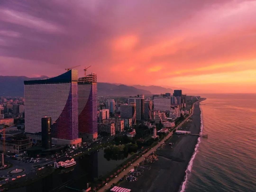 2 Комнатные Апартаменты Люкс,Вид Море,Горы,Город. 0*, Batumi