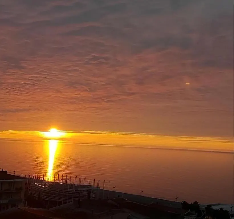 2 Комнатные Апартаменты Люкс,Вид Море,Горы,Город. Batumi