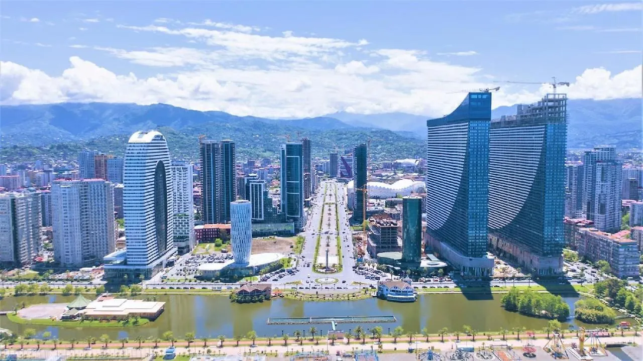 2 Комнатные Апартаменты Люкс,Вид Море,Горы,Город. Batumi